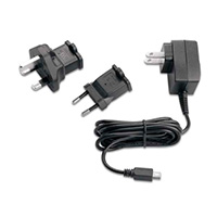 AC adapter og international adapter sæt