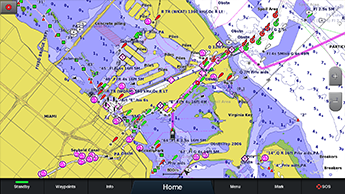 The Best of Garmin with the Best of Navionics<br />
