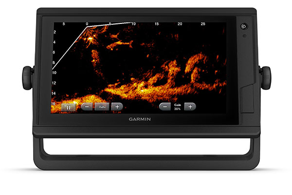 GPSMAP 942xs Plus with Panoptix screen