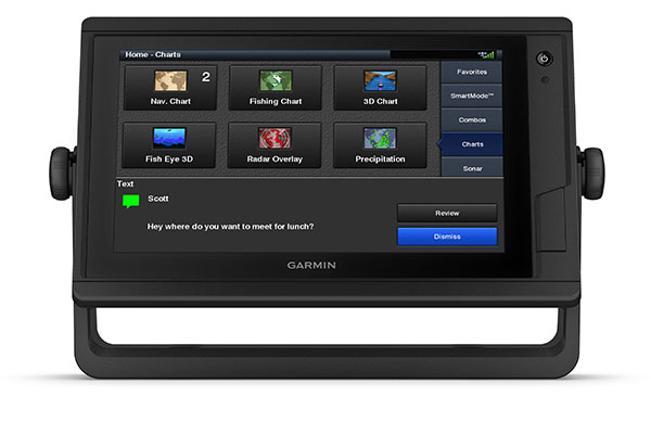 GPSMAP 942xs Plus with ActiveCaptain screen