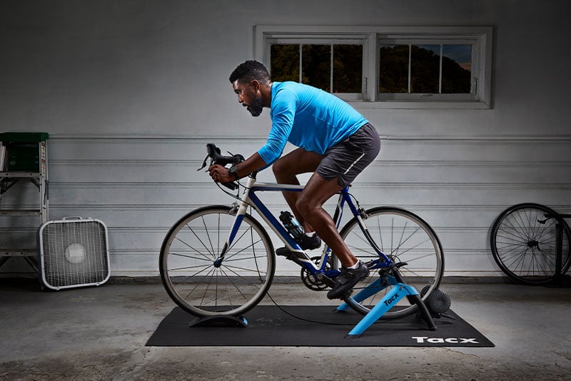 Garmin presenta un soporte específico para bicicletas de contrarreloj y  triatlón
