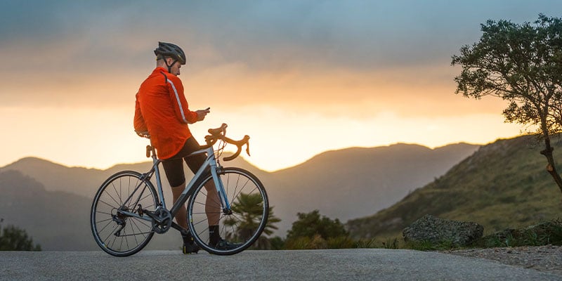 Garmin Edge 1040 Solar Bike Computer - GPS, Wireless, Black Bike