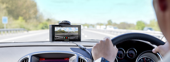 garmin nuvicam premium sat nav with dashcam